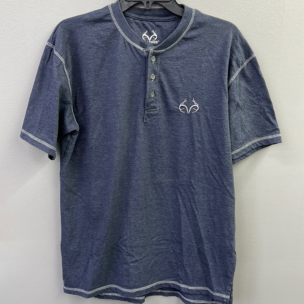 Realtree Men’s Logo Henley T-shirt
